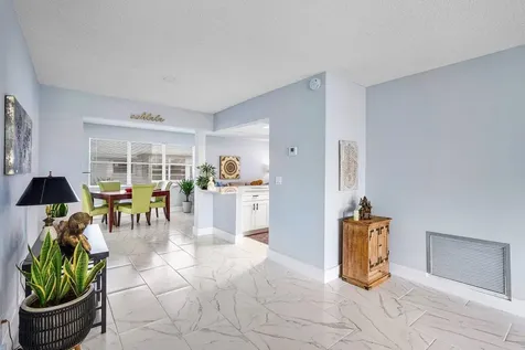 517 SW 18th Street Boynton Beach FL 33426
