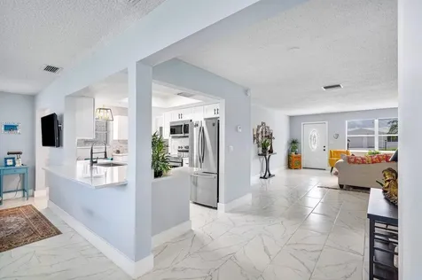 517 SW 18th Street Boynton Beach FL 33426