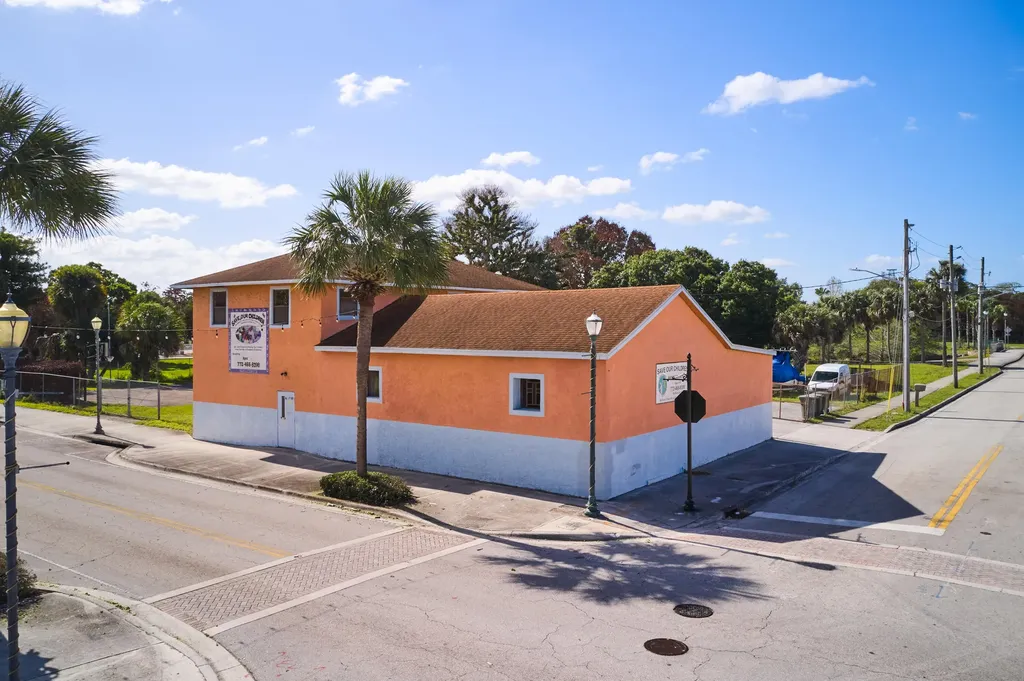 464 N 9th Street Fort Pierce FL