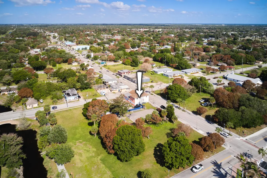 464 N 9th Street Fort Pierce FL