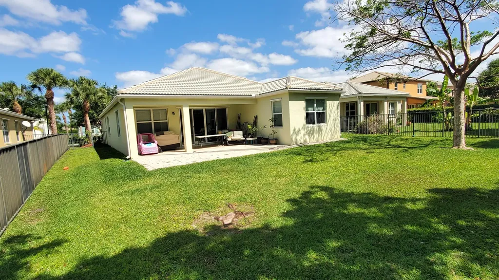 2215 Arterra Court Royal Palm Beach FL 33411