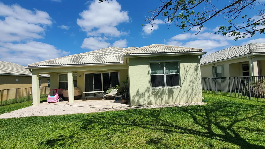 2215 Arterra Court Royal Palm Beach FL 33411