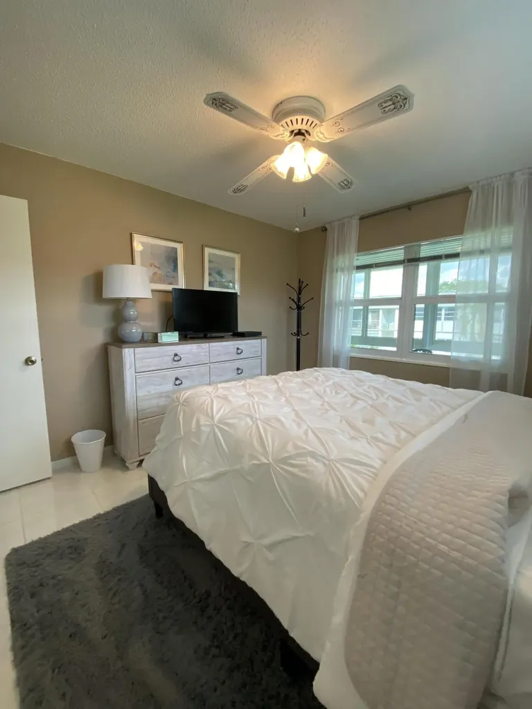 72 Newport D Deerfield Beach FL 33442