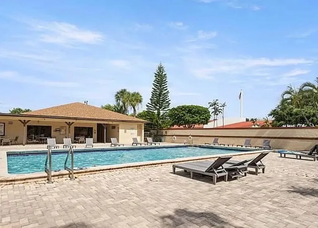 21938 Remsen Terrace Boca Raton FL 33433
