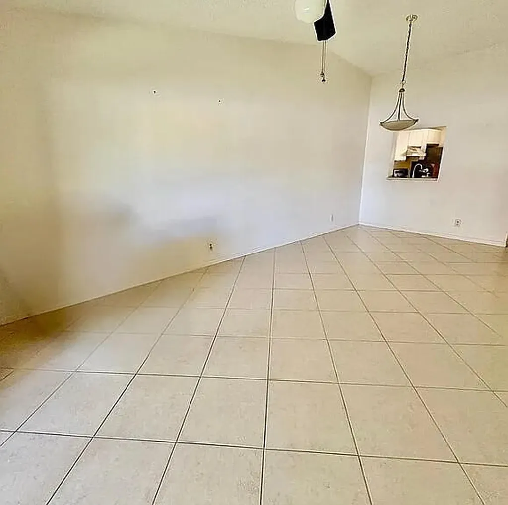 21938 Remsen Terrace Boca Raton FL 33433