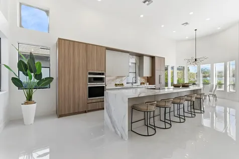 5537 Steeplechase Boca Raton FL 33496