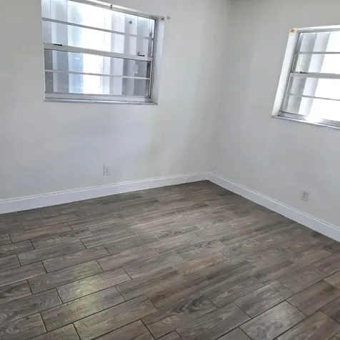 3860 NW 8th Place Fort Lauderdale FL 33311