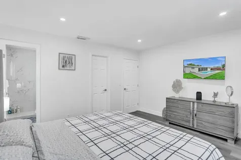 2114 N 42nd Avenue Hollywood FL 33021