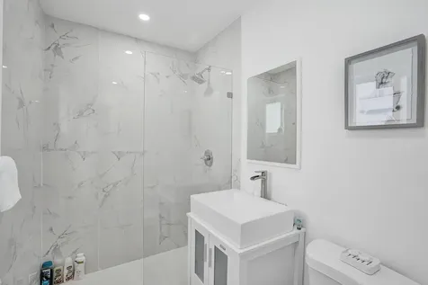 2114 N 42nd Avenue Hollywood FL 33021