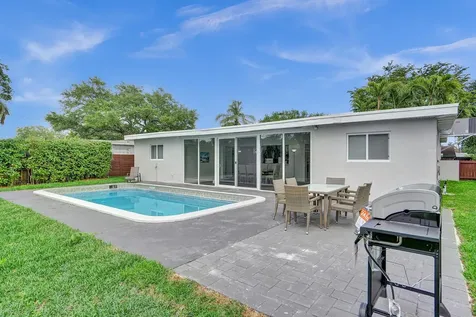 2114 N 42nd Avenue Hollywood FL 33021