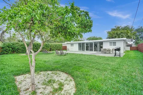2114 N 42nd Avenue Hollywood FL 33021