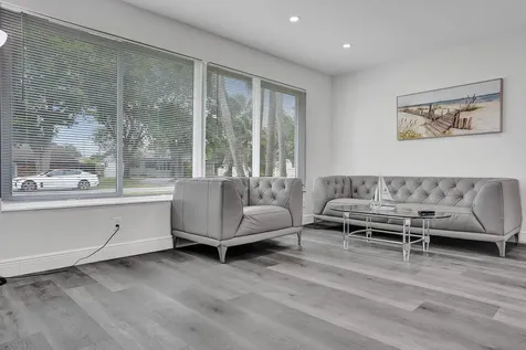 2114 N 42nd Avenue Hollywood FL 33021