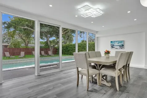 2114 N 42nd Avenue Hollywood FL 33021