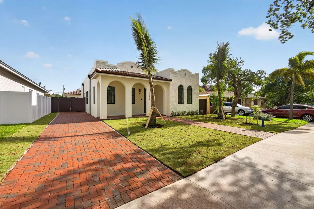 1013 Ardmore Road West Palm Beach FL 33401