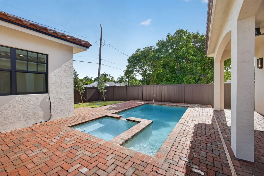 1013 Ardmore Road West Palm Beach FL 33401