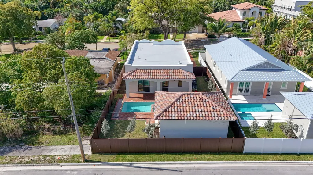 1013 Ardmore Road West Palm Beach FL 33401