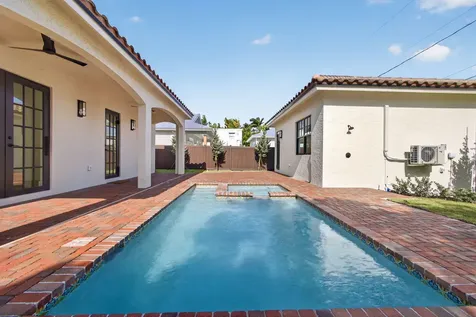 1013 Ardmore Road West Palm Beach FL 33401