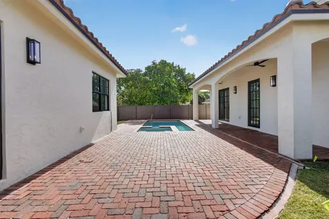 1013 Ardmore Road West Palm Beach FL 33401