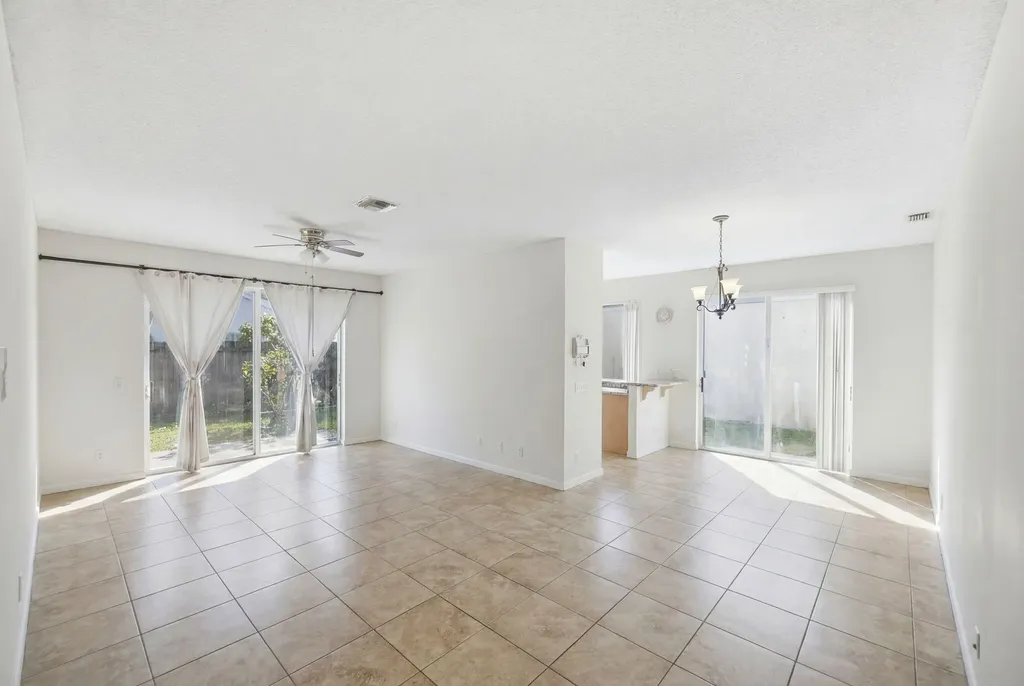1239 Sussex Street Boynton Beach FL 33436