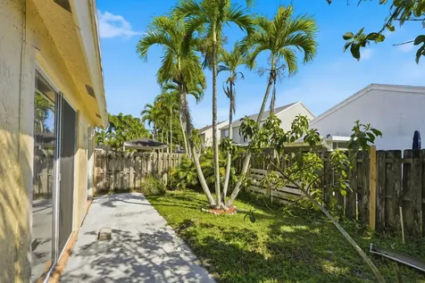 1239 Sussex Street Boynton Beach FL 33436