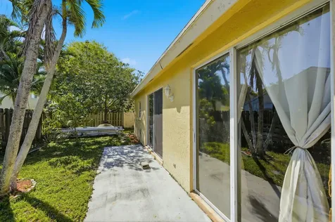 1239 Sussex Street Boynton Beach FL 33436