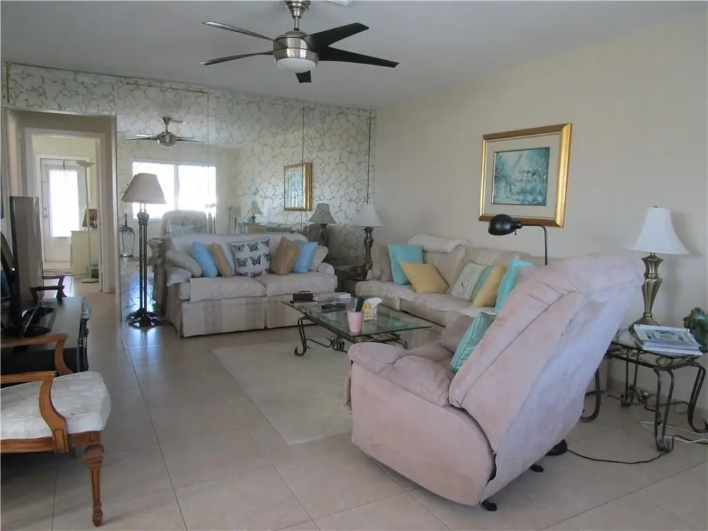 2000 NE 51st Court Fort Lauderdale FL 33308