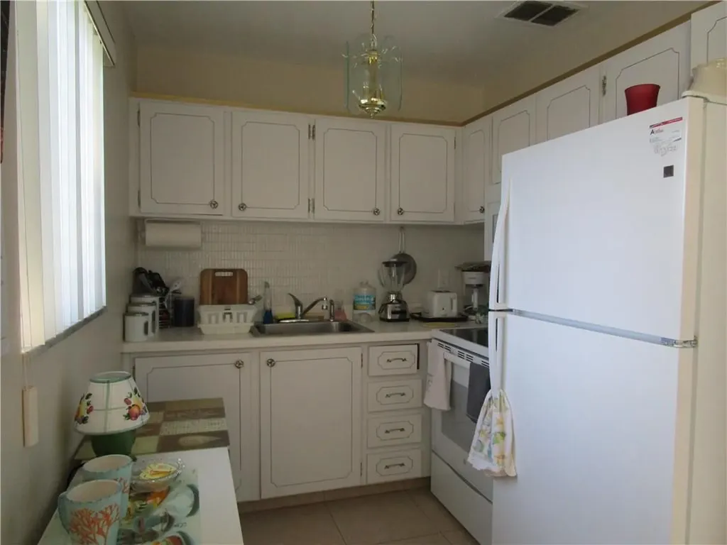 2000 NE 51st Court Fort Lauderdale FL 33308