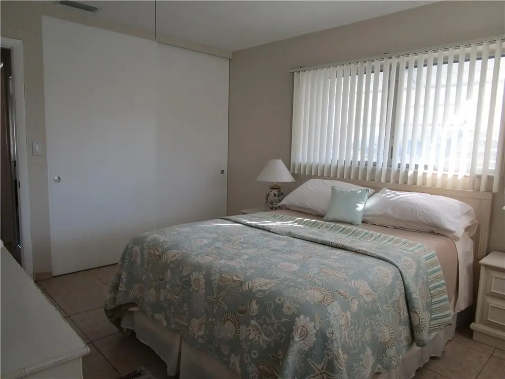 2000 NE 51st Court Fort Lauderdale FL 33308