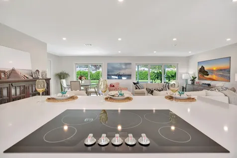 359 Beacon Street Tequesta FL 33469