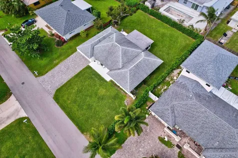 359 Beacon Street Tequesta FL 33469