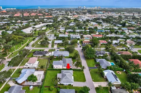 359 Beacon Street Tequesta FL 33469