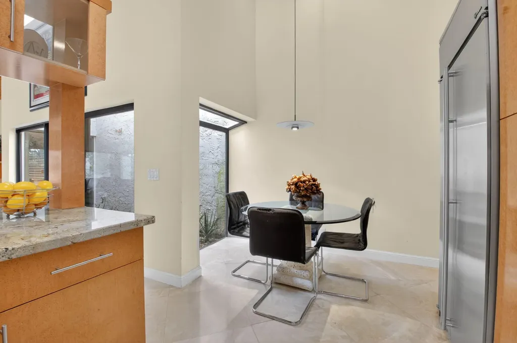 6130 Vía Tierra Boca Raton FL 33433