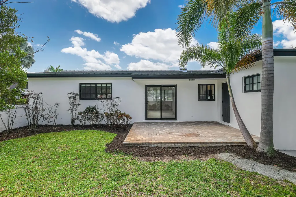 101 NE 57th Court Fort Lauderdale FL 33334