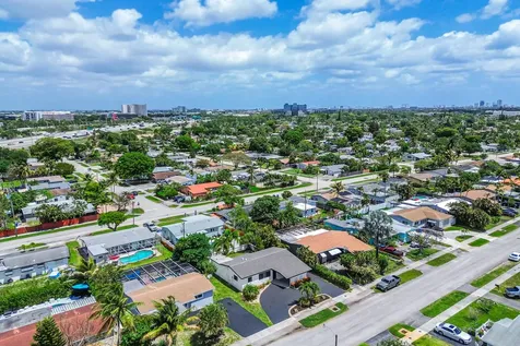 101 NE 57th Court Fort Lauderdale FL 33334