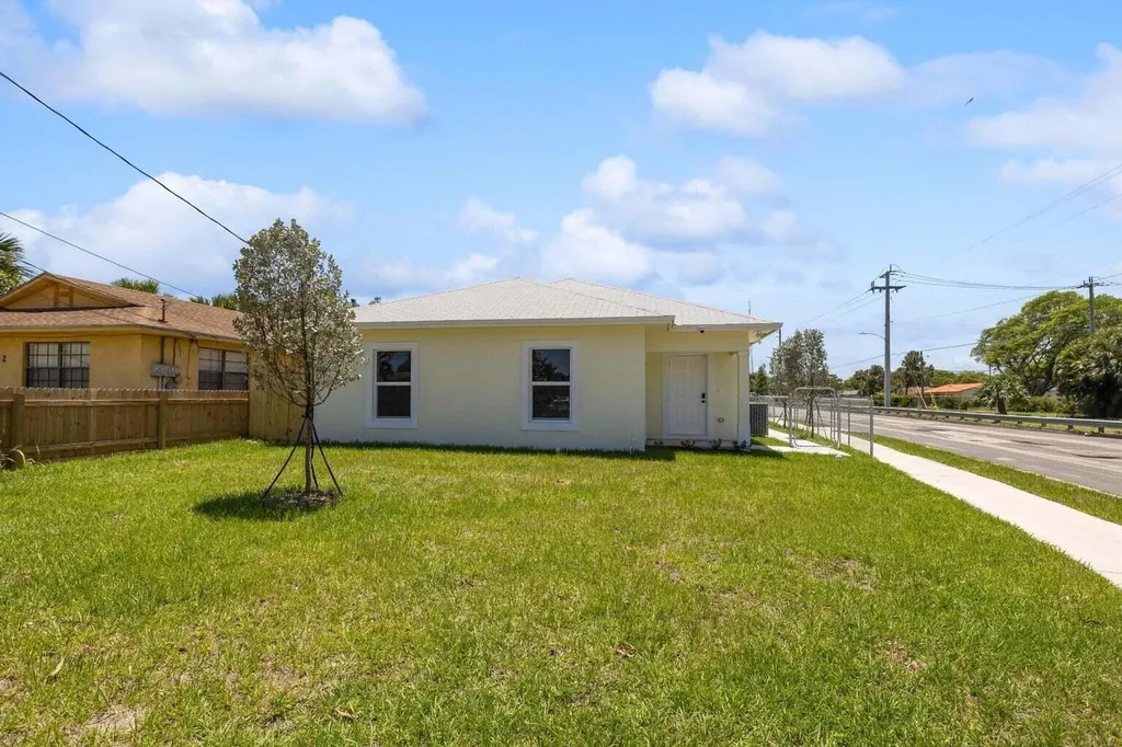 1132 11th Street West Palm Beach FL 33401
