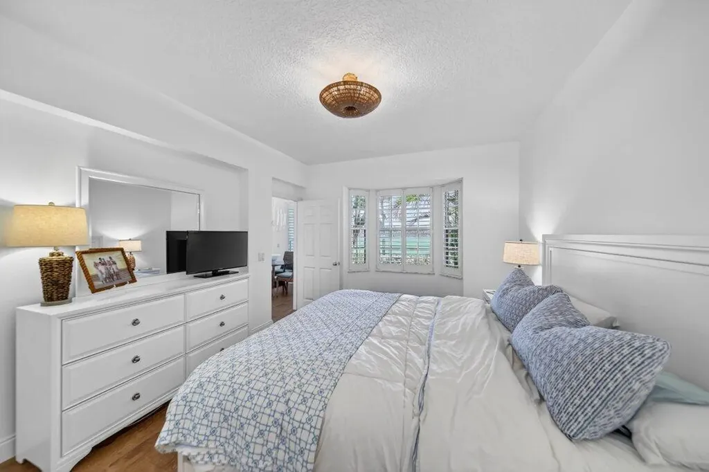 391 NE Plantation Road Hutchinson Island FL 34996