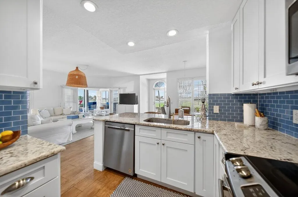 391 NE Plantation Road Hutchinson Island FL 34996