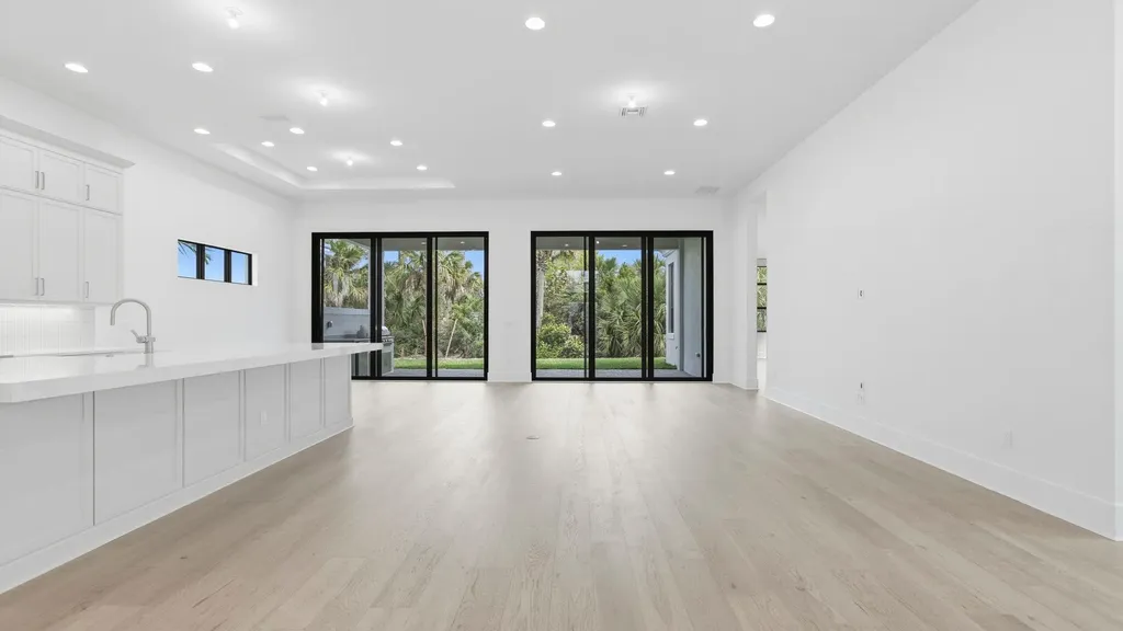 13278 Artisan Circle Palm Beach Gardens FL 33418