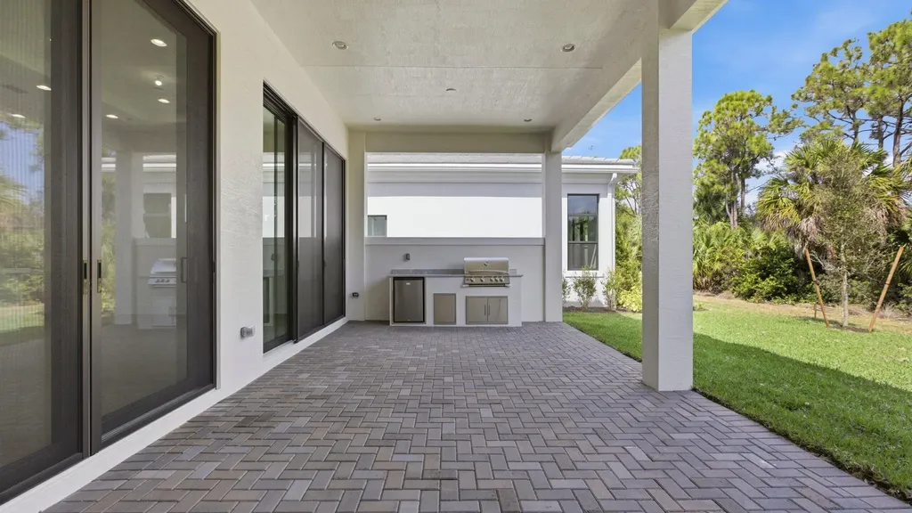 13278 Artisan Circle Palm Beach Gardens FL 33418