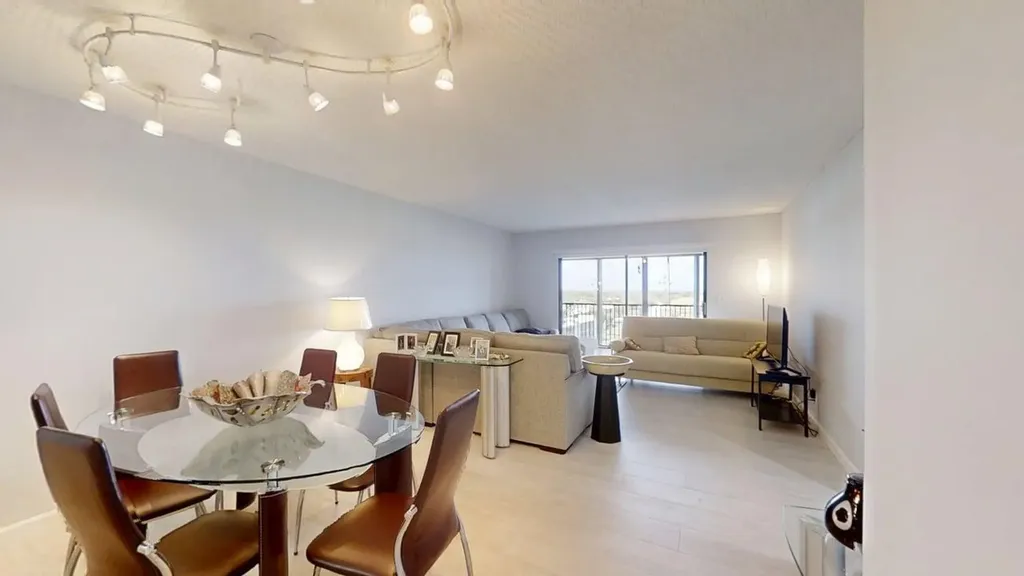 14460 Strathmore Lane Delray Beach FL 33446