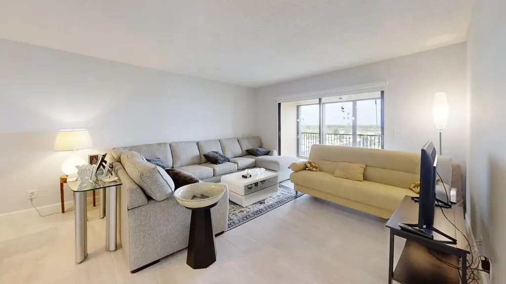 14460 Strathmore Lane Delray Beach FL 33446