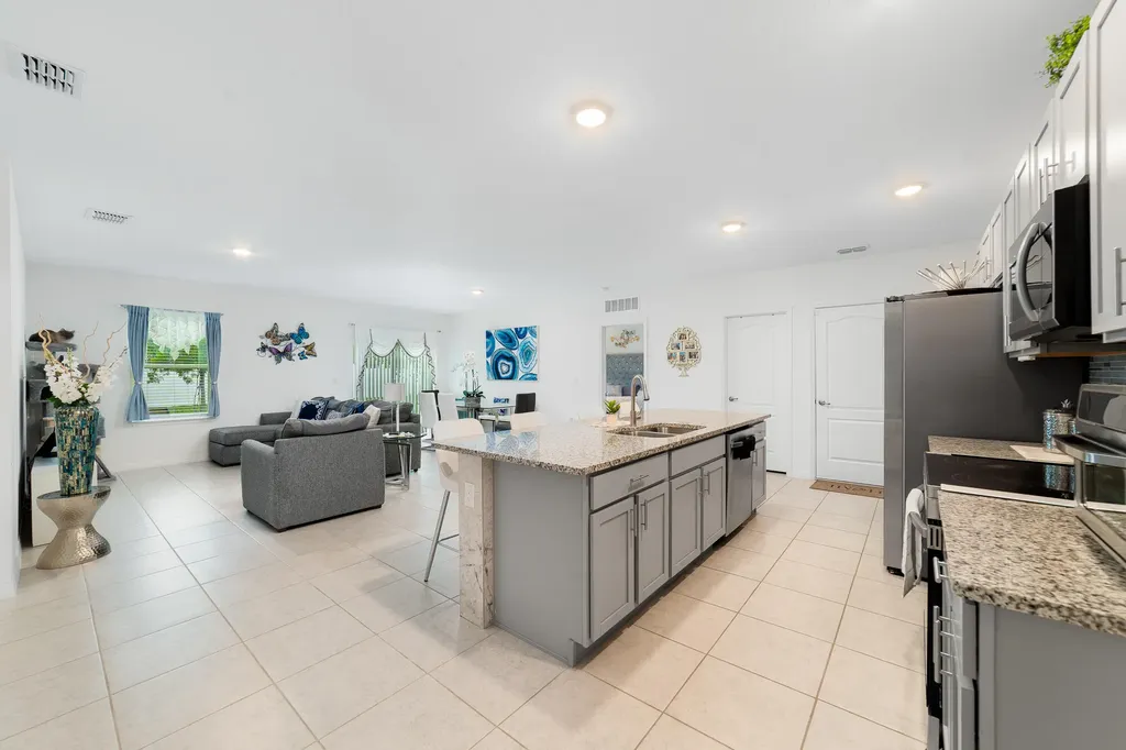 3020 SW Ann Arbor Road Port St Lucie FL 34953