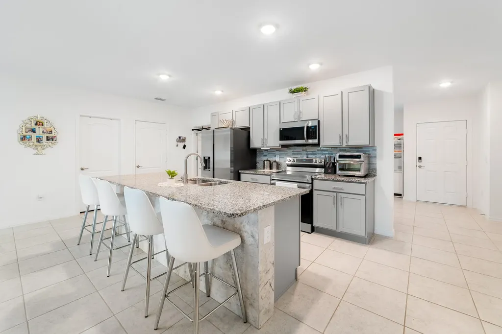 3020 SW Ann Arbor Road Port St Lucie FL 34953