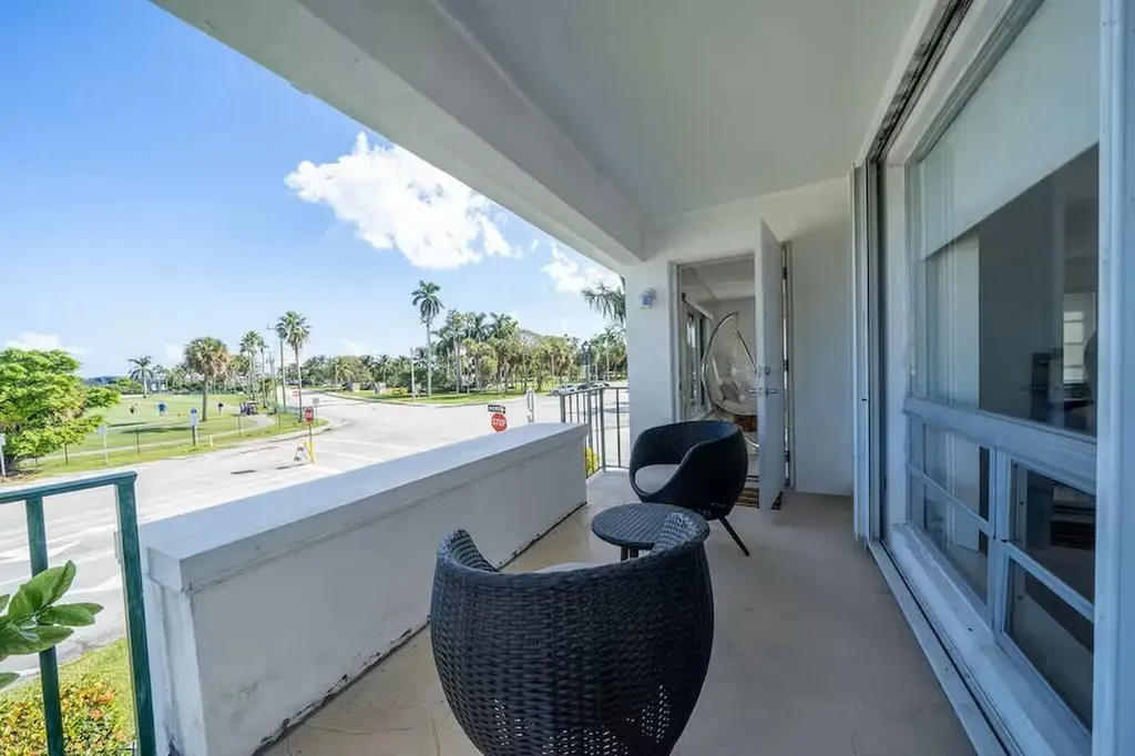 6 Lucerne Avenue Lake Worth Beach FL 33460