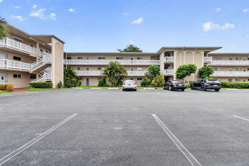 2770 S Garden Drive S Lake Worth FL 33461