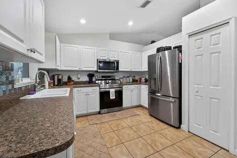 706 Osceola Avenue Fort Pierce FL 34982