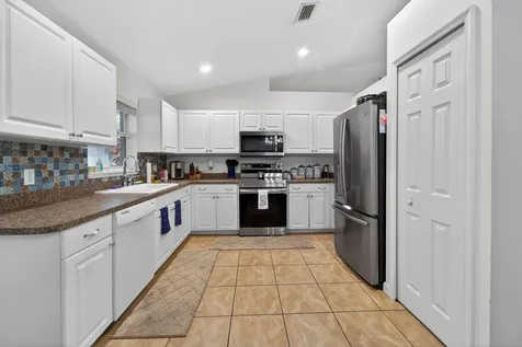 706 Osceola Avenue Fort Pierce FL 34982