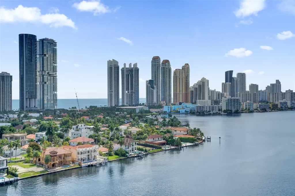 19101 NE 36th Court Aventura FL 33180