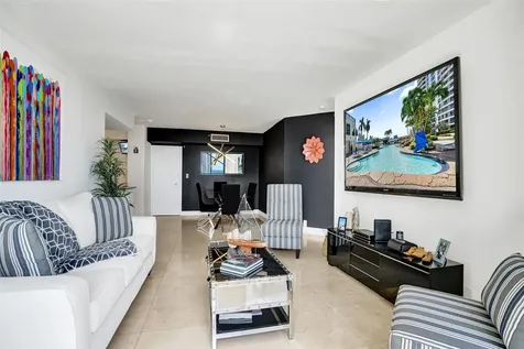 19101 NE 36th Court Aventura FL 33180