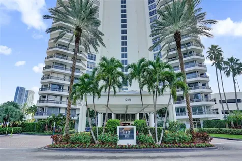 19101 NE 36th Court Aventura FL 33180
